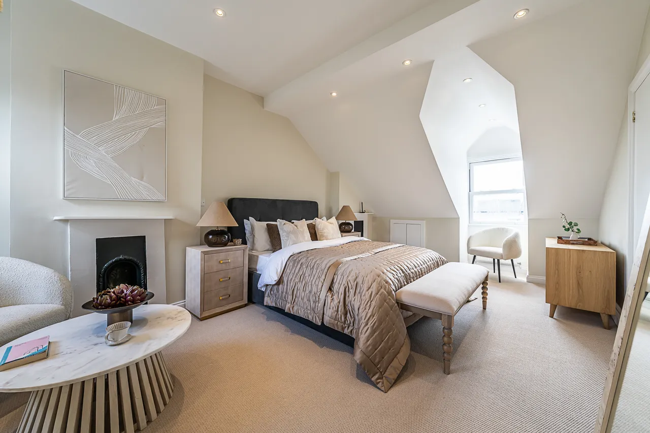 5 bed house for sale — Ravenswood Road, London, SW12