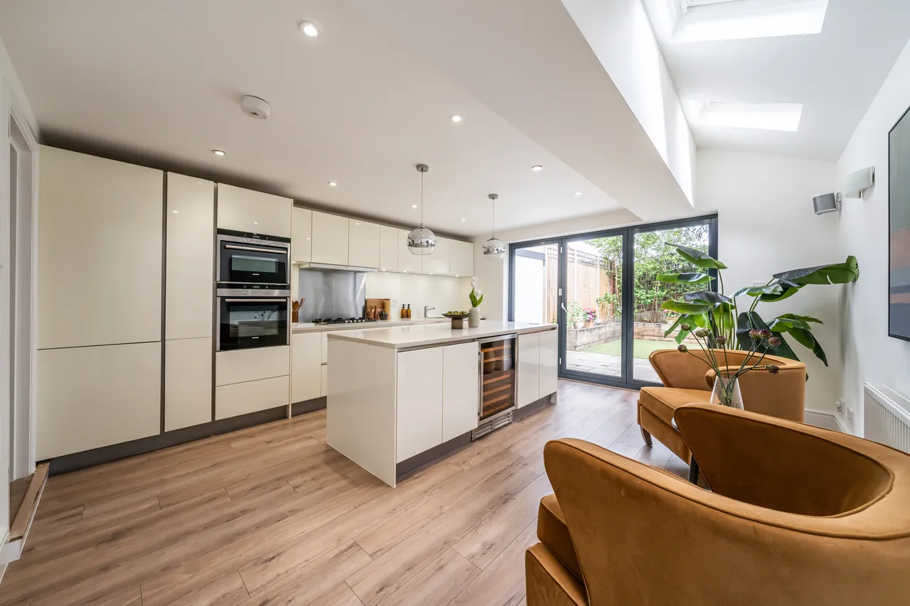 Ravenswood Road, London, SW12, photo 3