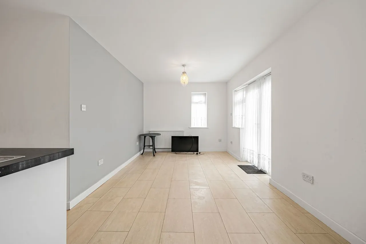 Meadow Road, Ashford, TW15, photo 8