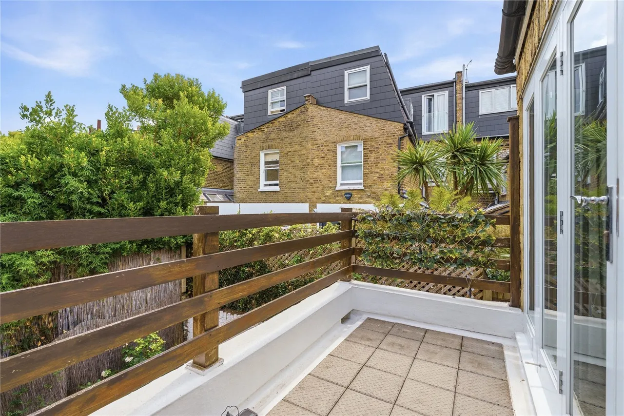 Webb's Road, London, SW11, photo 11
