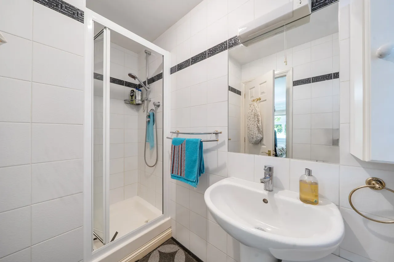 Green Lane, Northwood, HA6, photo 10