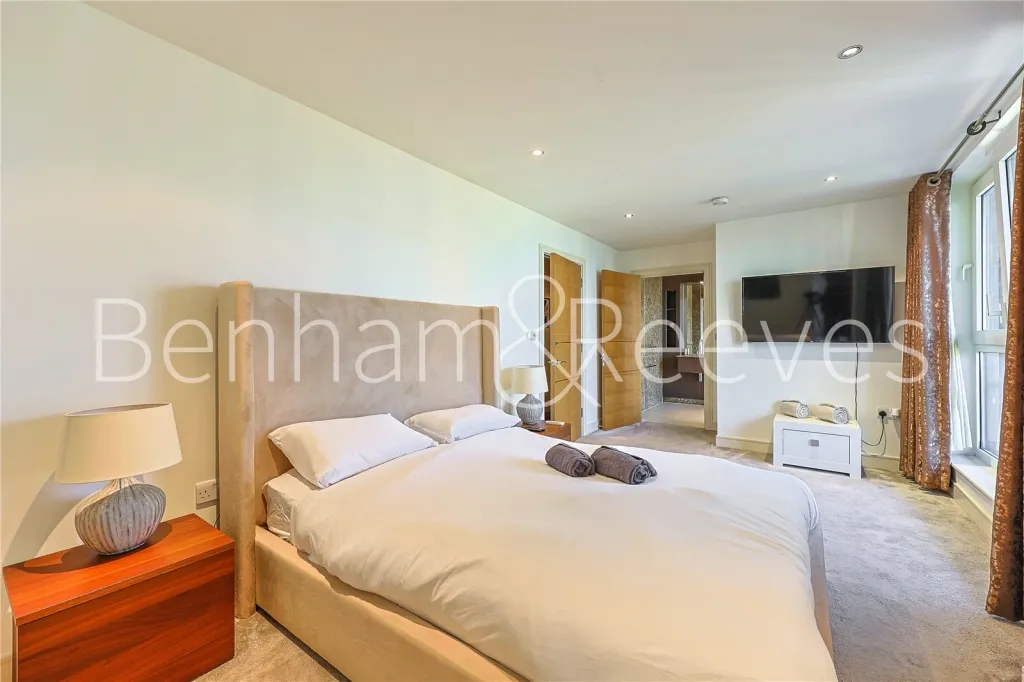 Lensbury Avenue, Imperial Wharf, SW6, photo 6