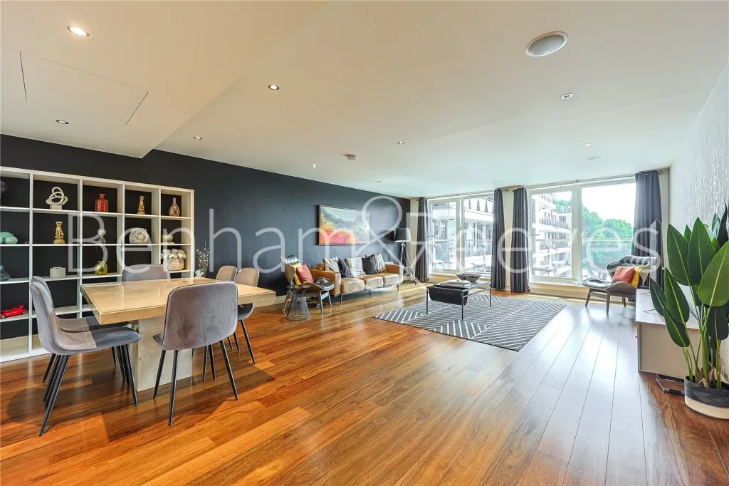 3 bed flat to rent, Lensbury Avenue, Imperial Wharf, SW6