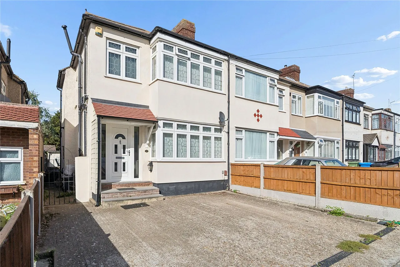 Barton Avenue, Rush Green, RM7, photo 15