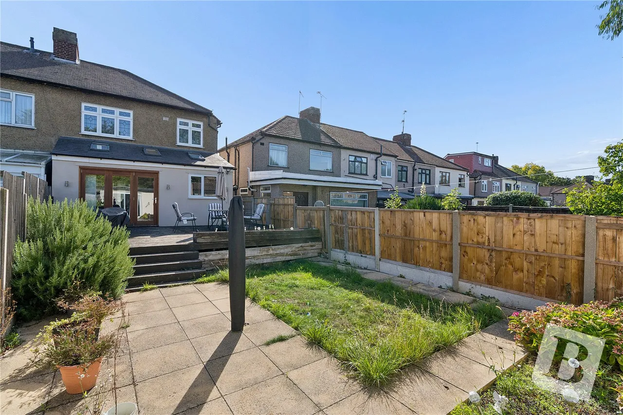 Barton Avenue, Rush Green, RM7, photo 4