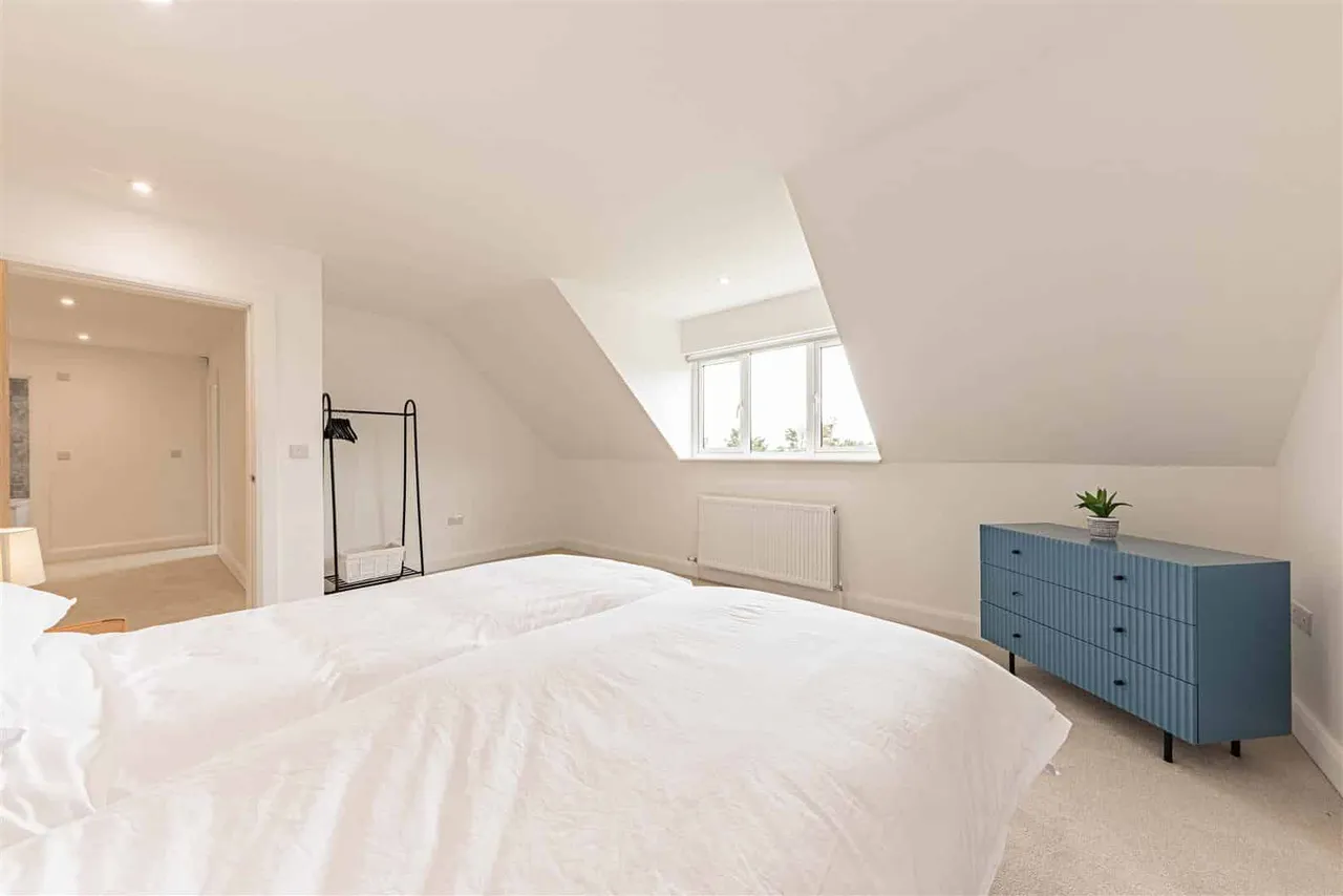 Manston Manor, Manston, Ramsgate, Kent, CT12 5DA, photo 23