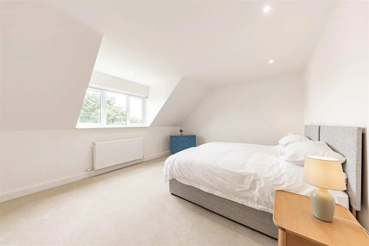 Manston Manor, Manston, Ramsgate, Kent, CT12 5DA, photo 22