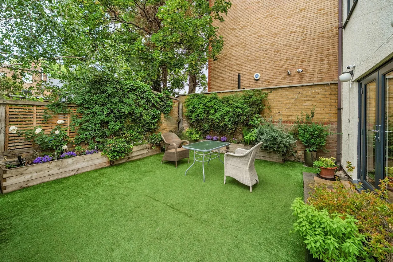 Costa Street, SE15, photo 2