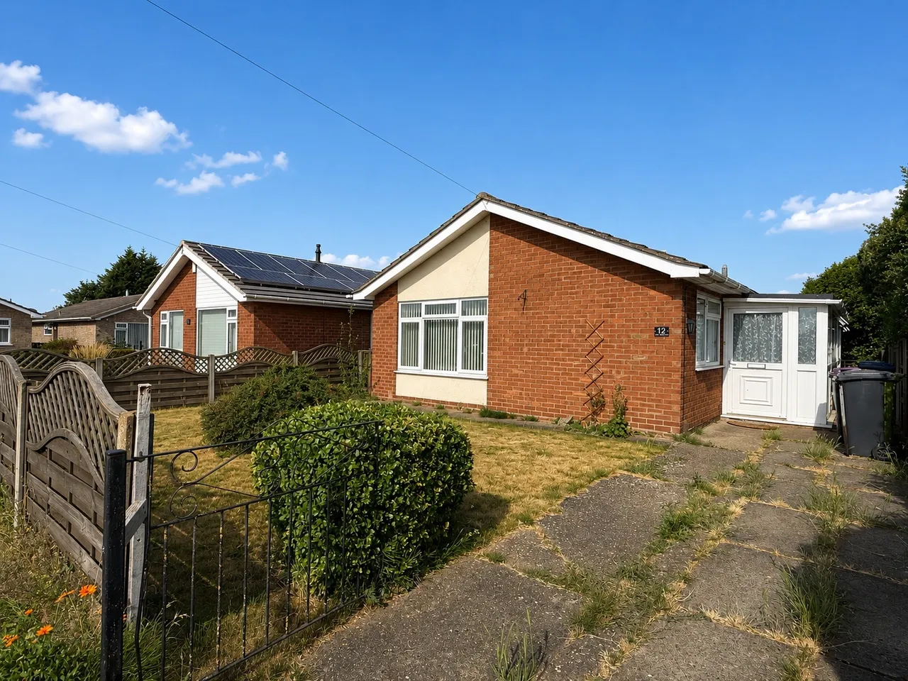 2 bed house for sale, New Crescent, Cherry Willingham, LN3