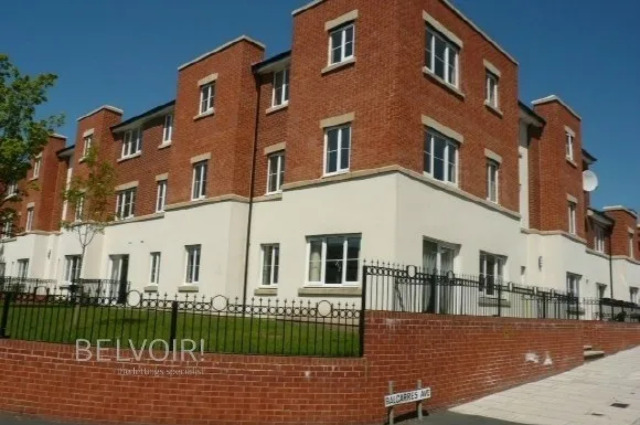 2 bed flat to rent, Woodlands Hall, Whelley, WN1