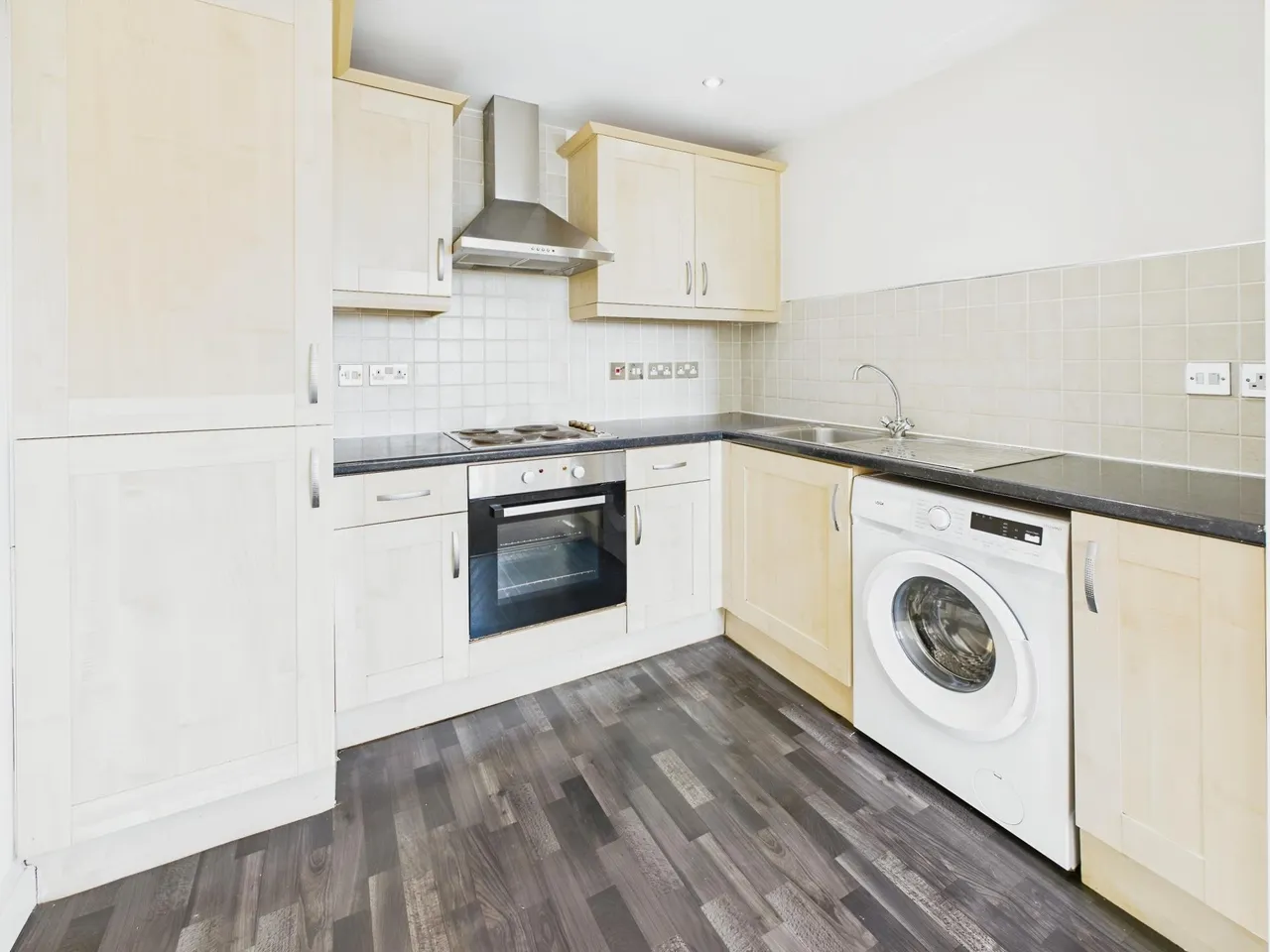 Woodlands Hall, Whelley, WN1, photo 4