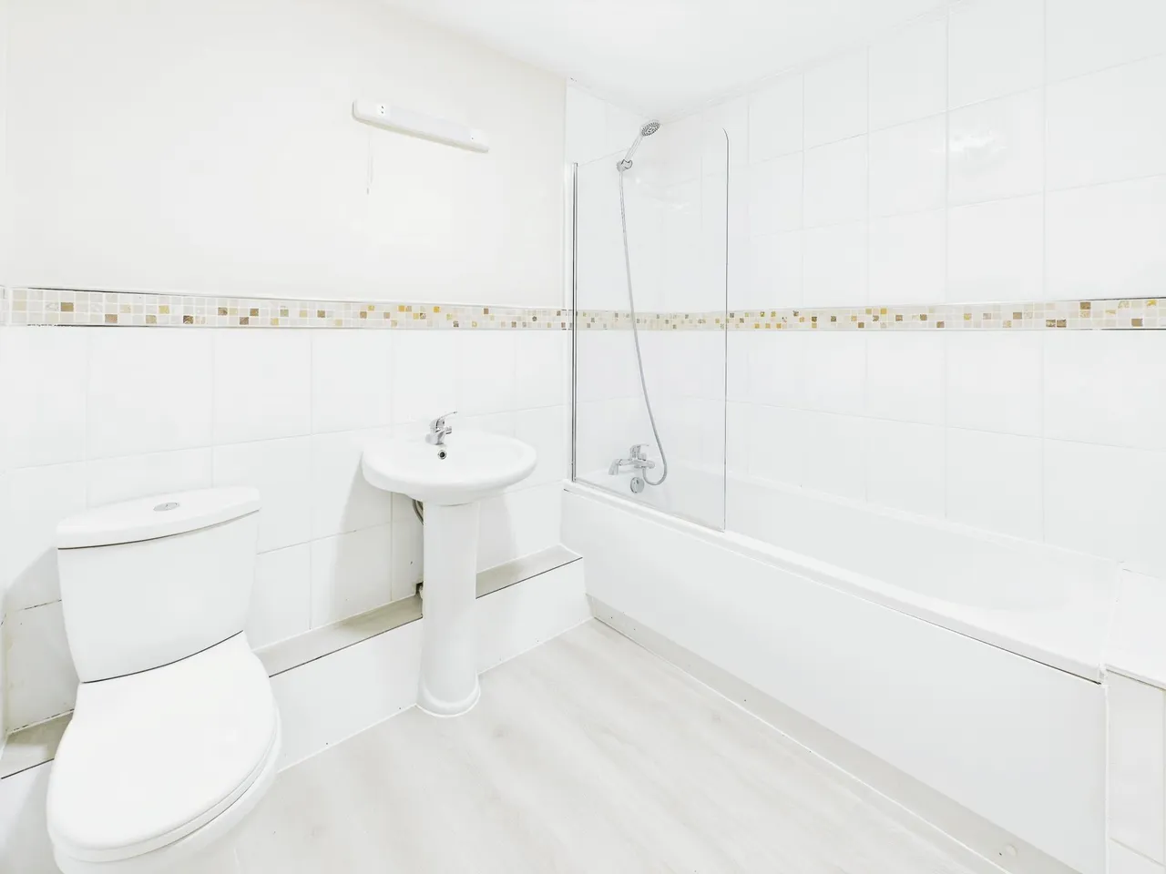 Woodlands Hall, Whelley, WN1, photo 8