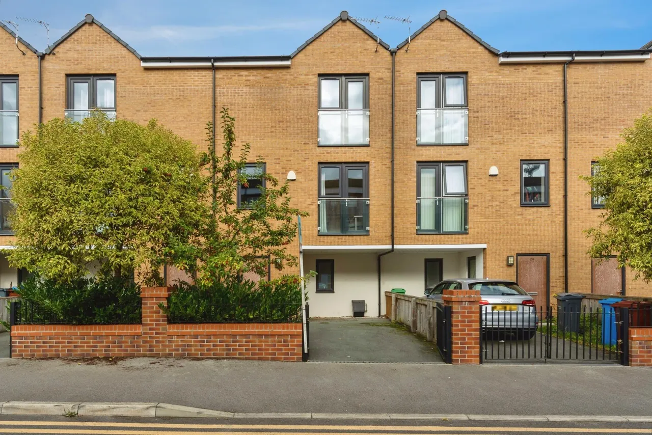 Skerry Close, Manchester, M13, photo 14
