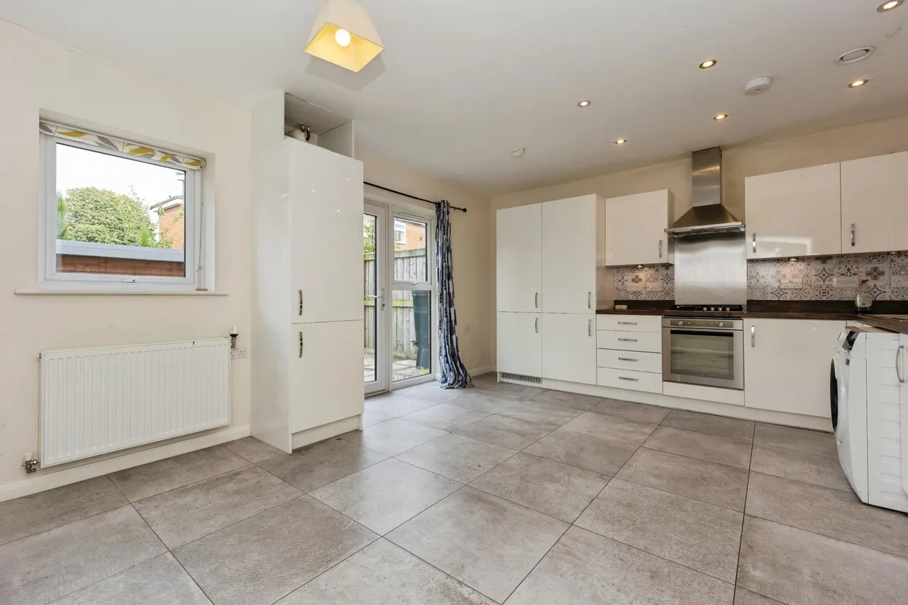 Skerry Close, Manchester, M13, photo 2