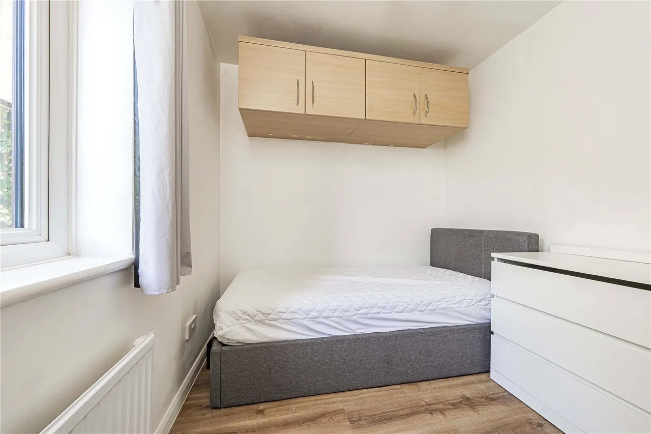 Osprey Close, West Drayton, UB7, photo 9