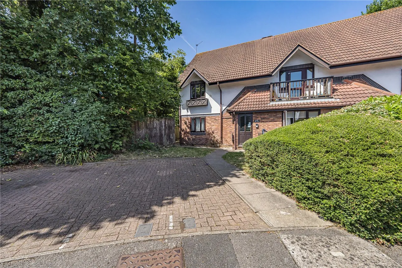 Osprey Close, West Drayton, UB7, photo 2