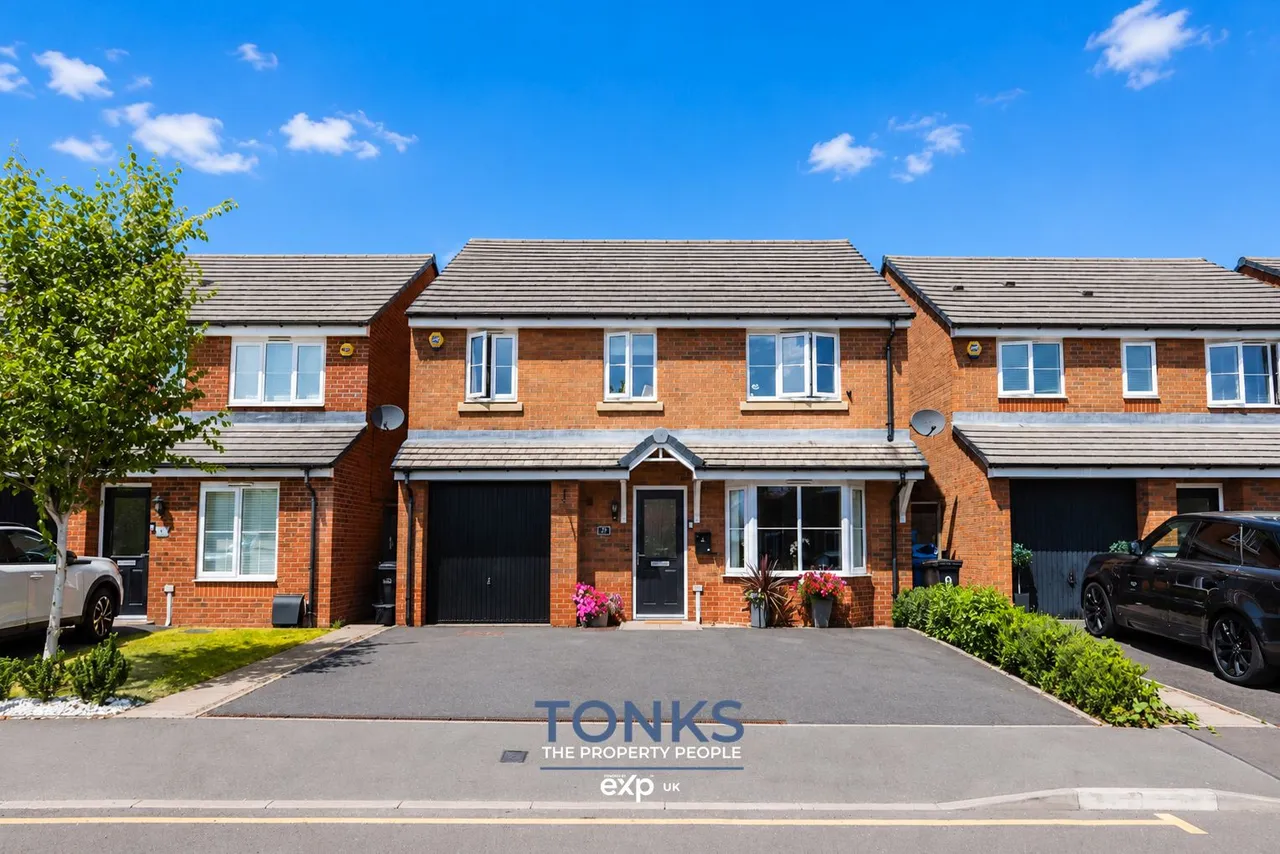 4 bed house for sale, Thomson Grove, Halesowen, B62