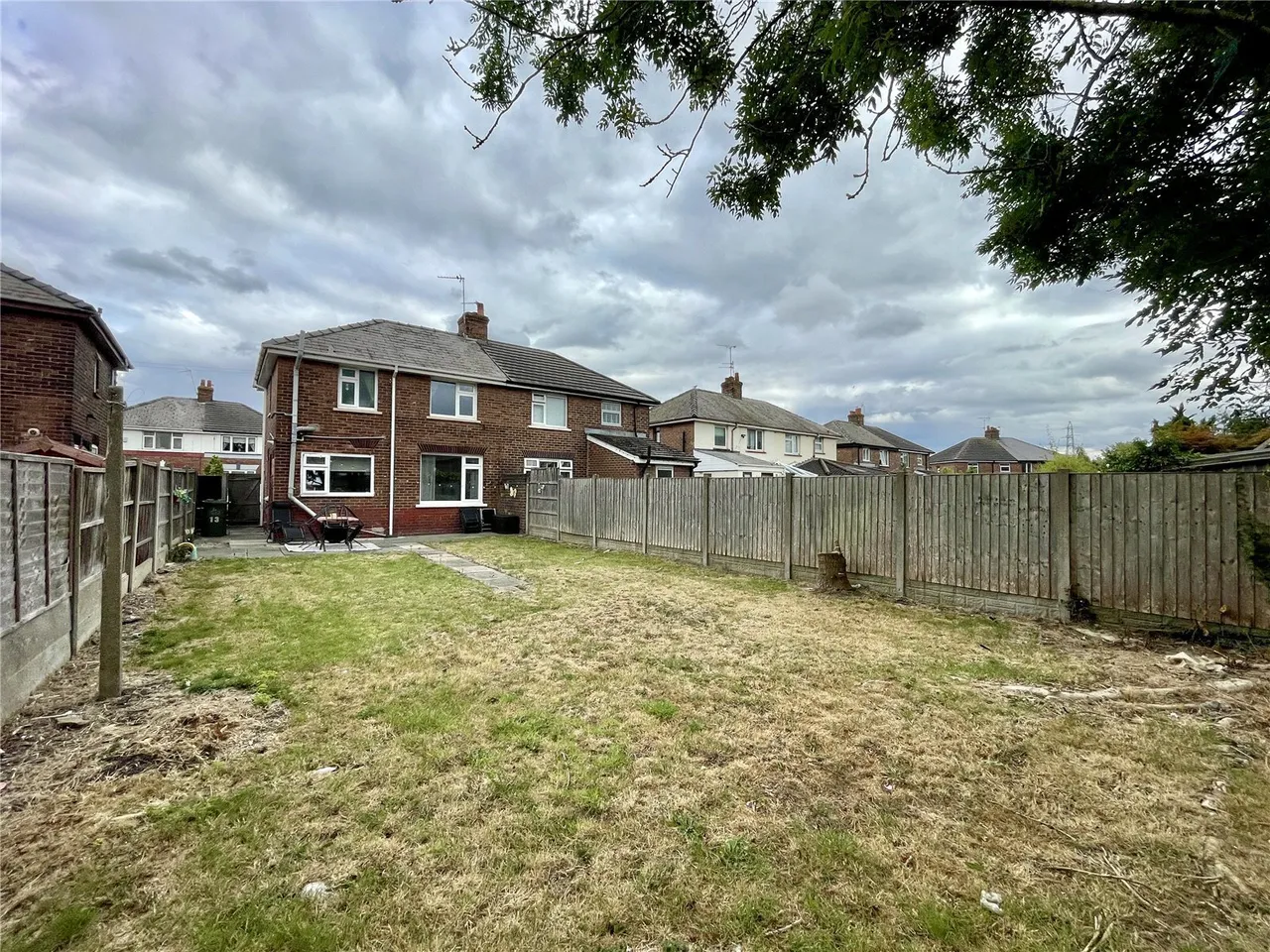 Smith Road, Widnes, WA8, photo 18