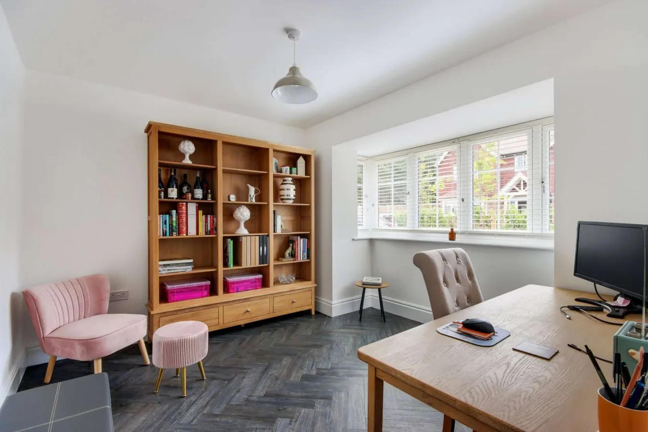 Chapel Garden Close, West Malling, Kent, ME19 4PF, photo 9