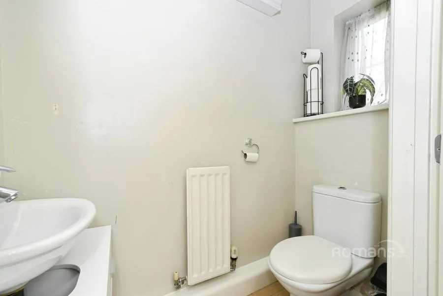 Hayburn Road, Redhouse, SN25, photo 9