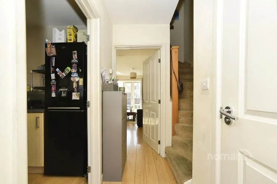 Hayburn Road, Redhouse, SN25, photo 10