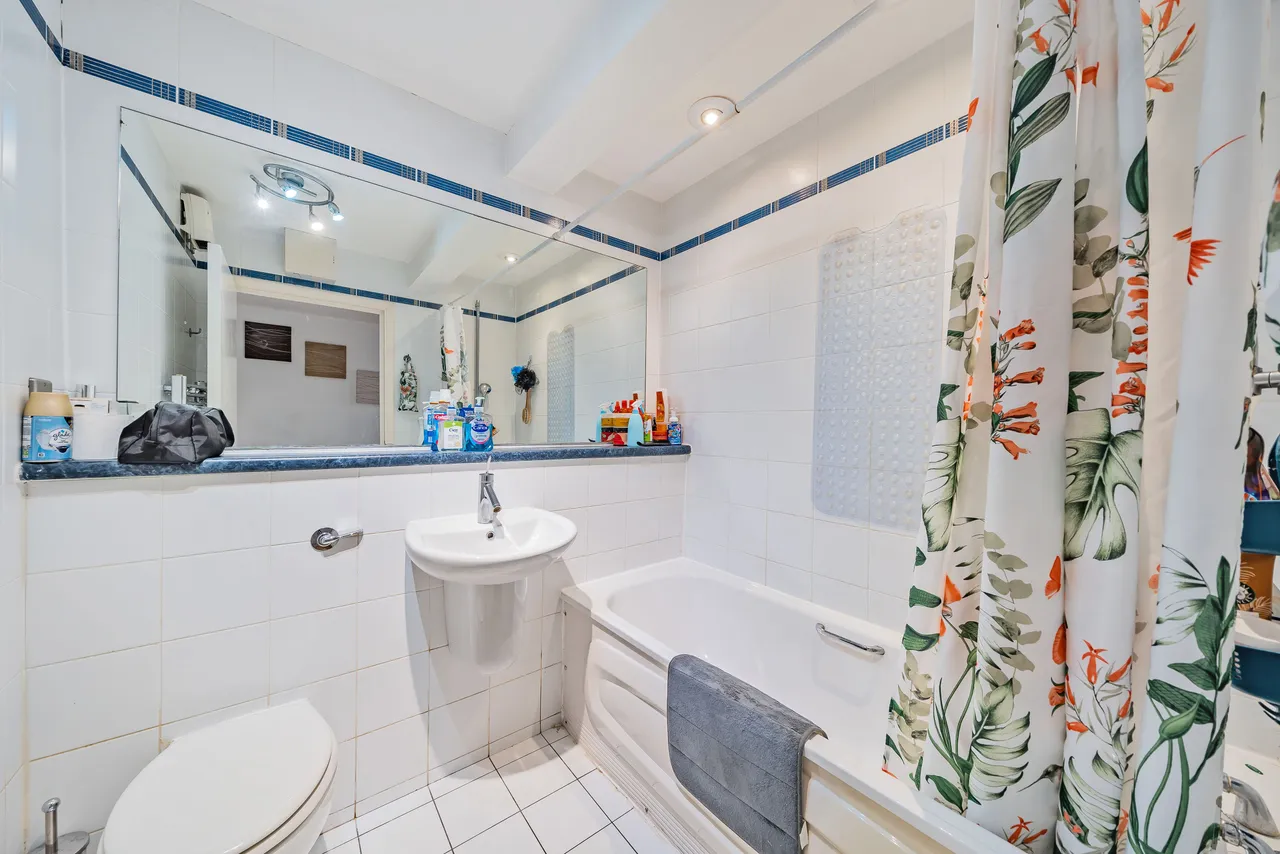 907 The Vista Building, 30 Calderwood Street, London, photo 9