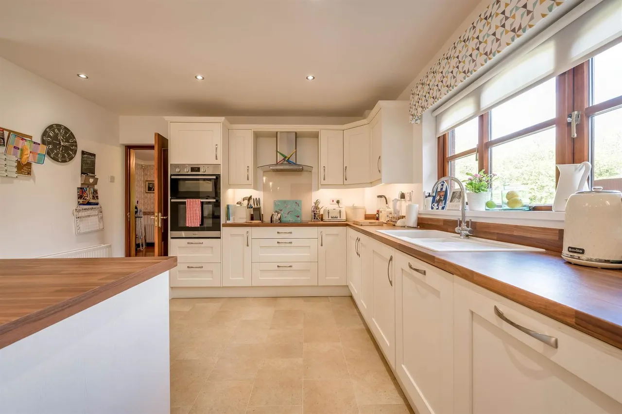 Upper Malone Road, Belfast, BT17, photo 10