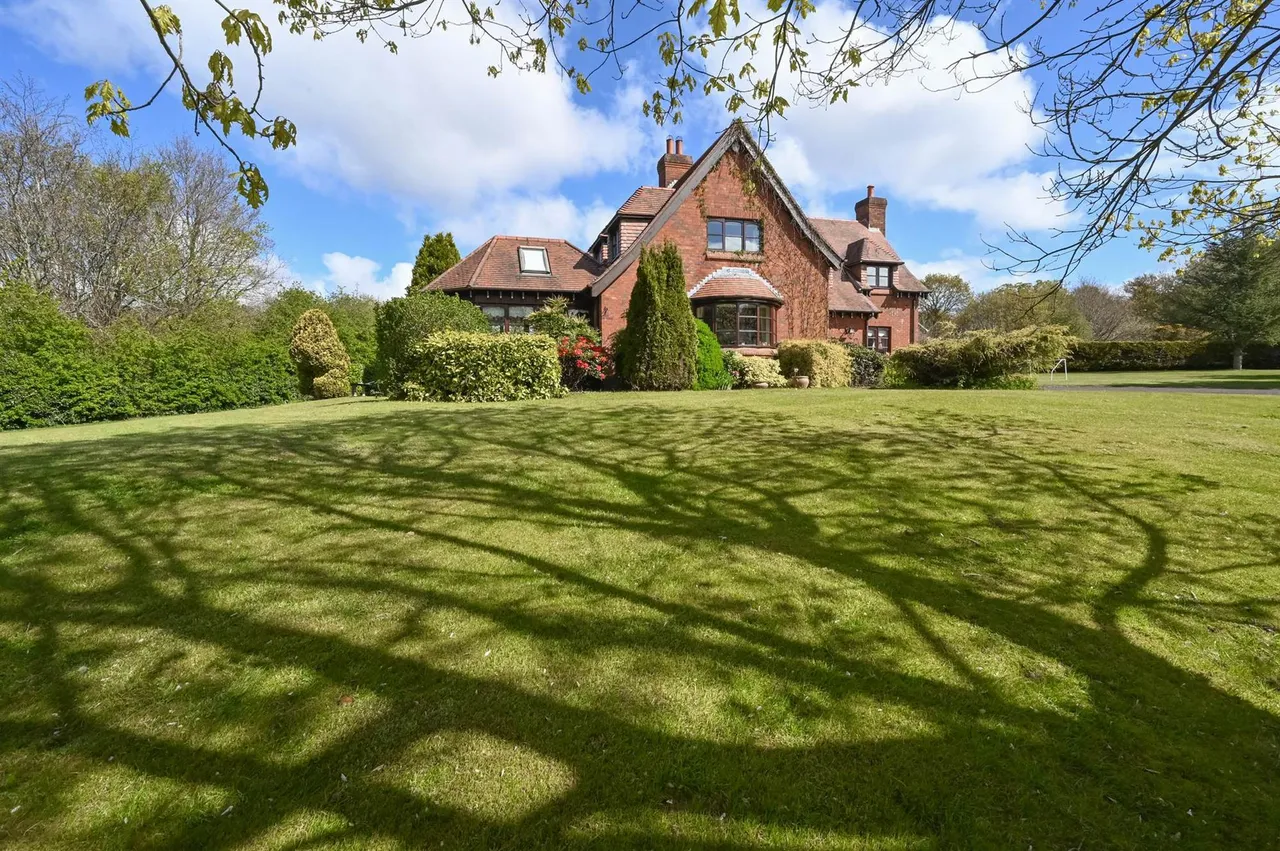 Upper Malone Road, Belfast, BT17, photo 22
