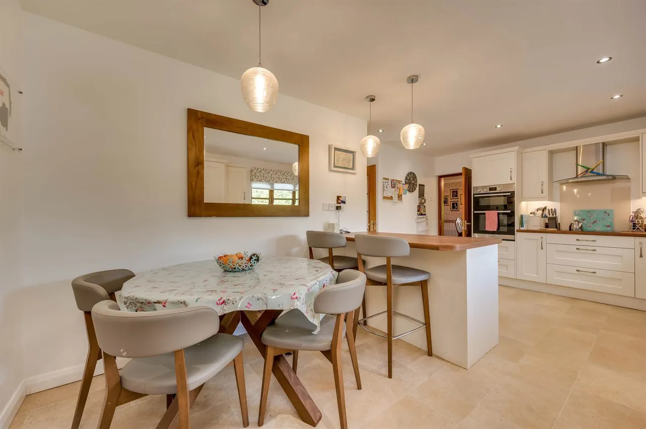 Upper Malone Road, Belfast, BT17, photo 9