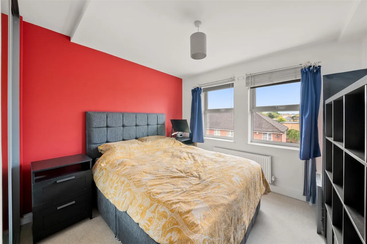 Waterloo Road, Uxbridge, photo 4
