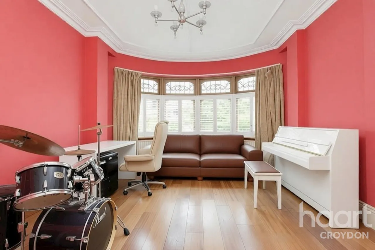Burcott Road, Purley, CR8, photo 2