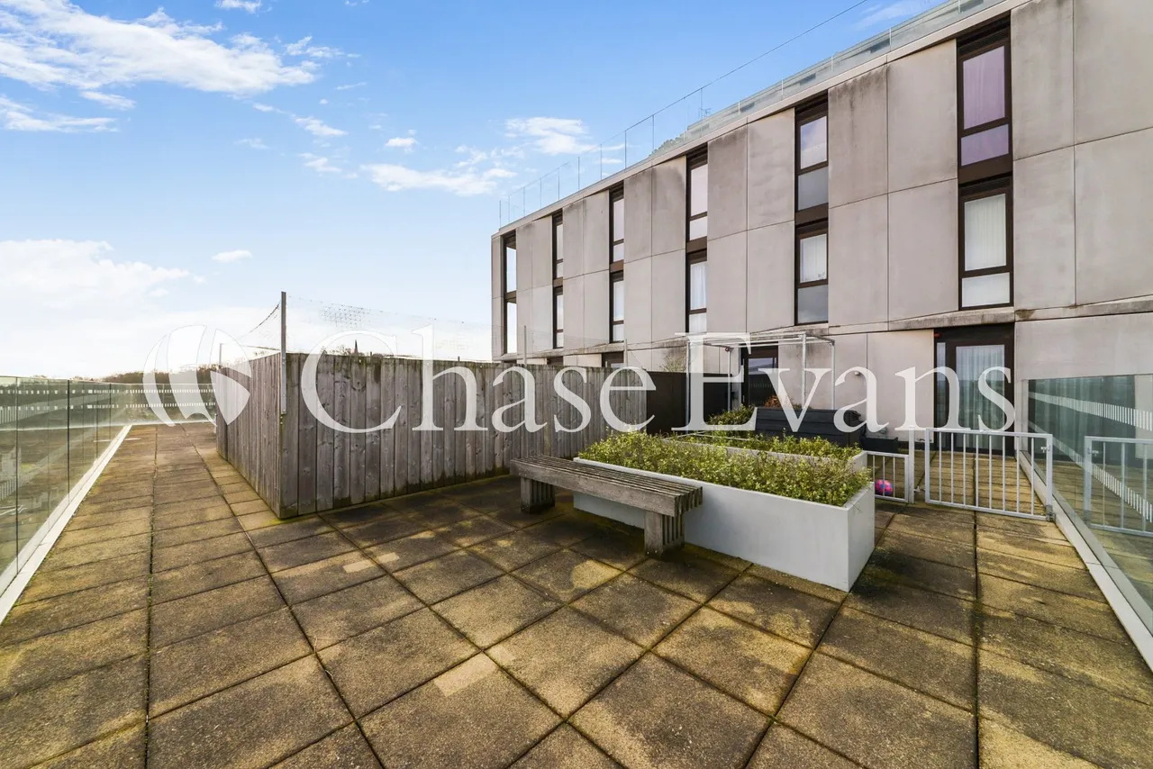 Hartley Apartments, Perceval Square, Harrow, London, HA1, photo 11