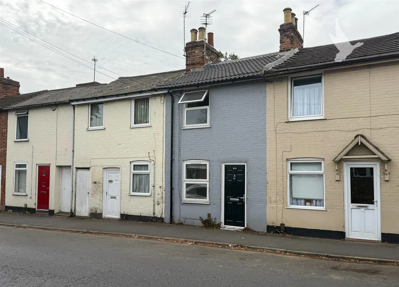 2 bed house to rent — Barrack Street, Colchester, CO1 2LZ