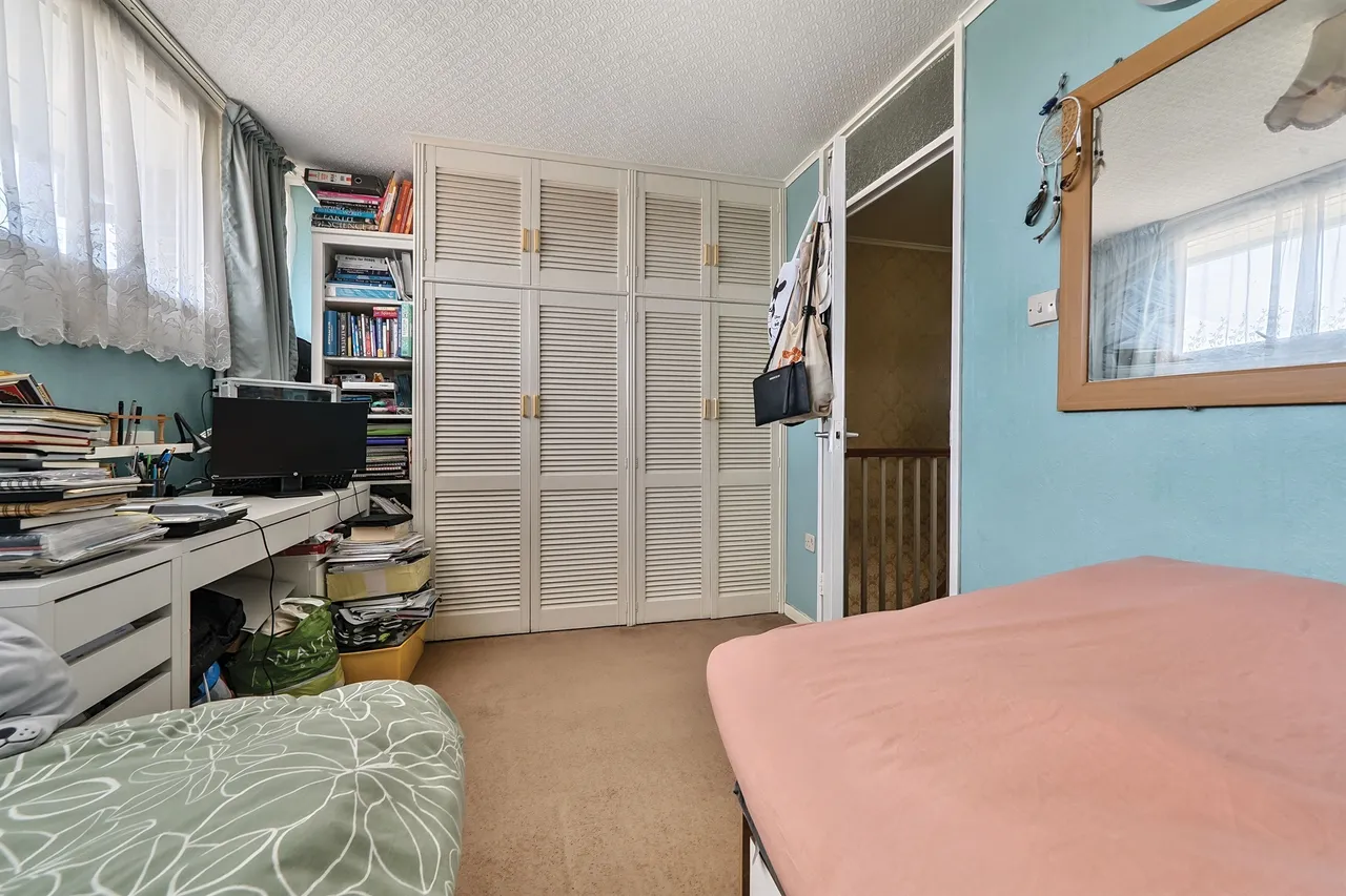 Parsonage Lane, Enfield, photo 7