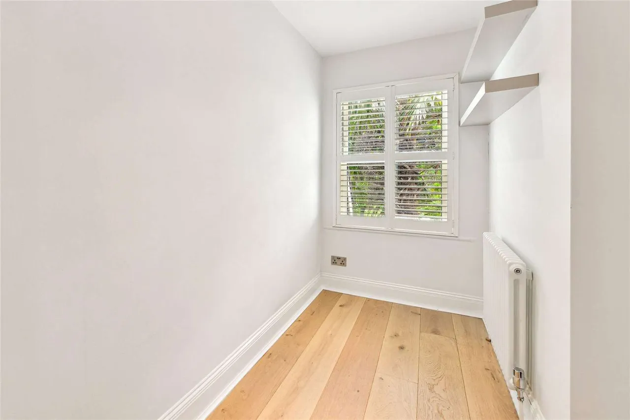 Rowena Crescent, London, SW11, photo 14