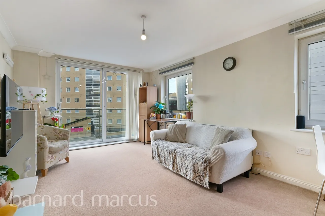 Bedfont Lane, Feltham, photo 5