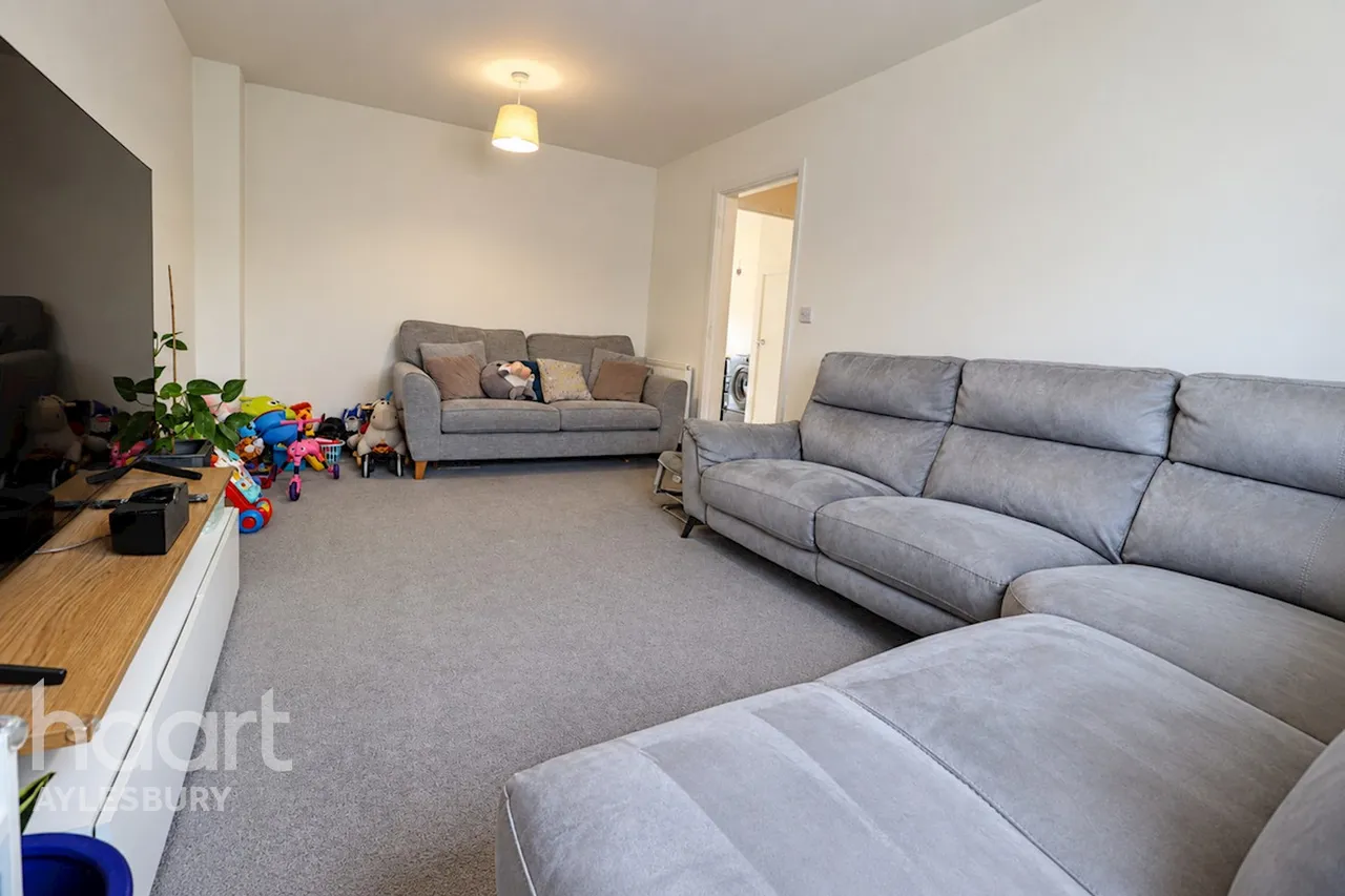 Darcy Close, Aylesbury, HP18, photo 7