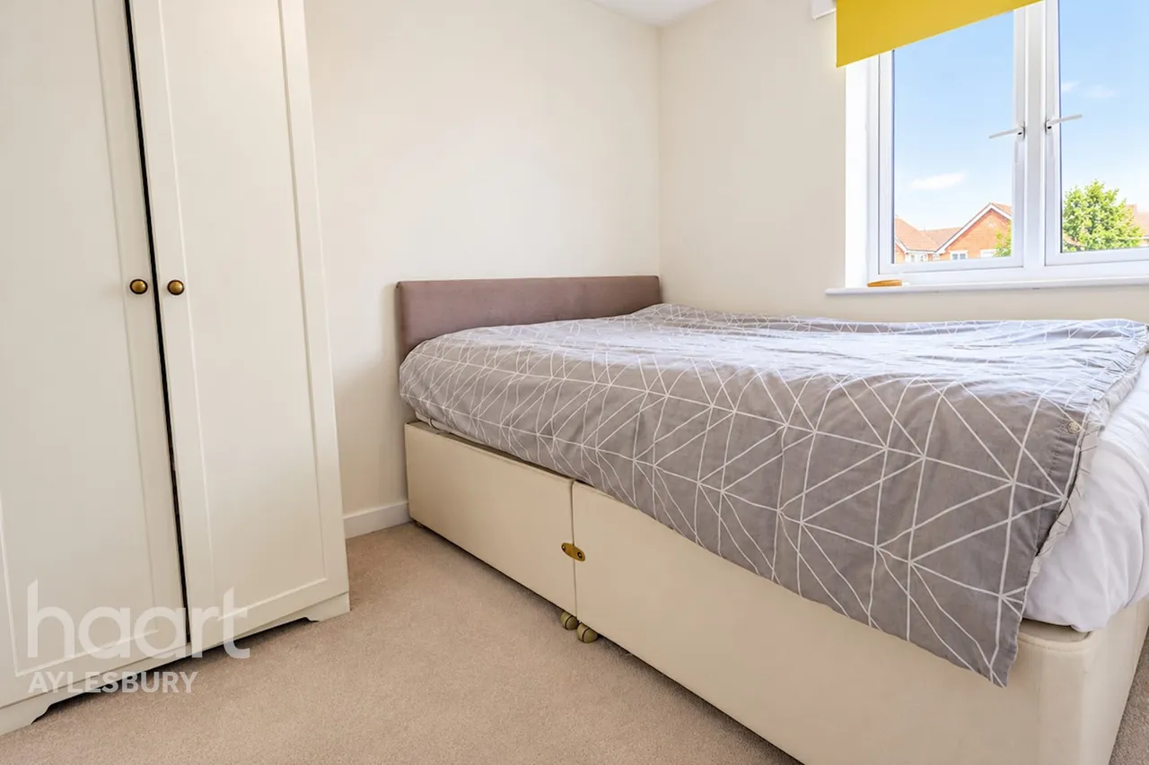 Darcy Close, Aylesbury, HP18, photo 14