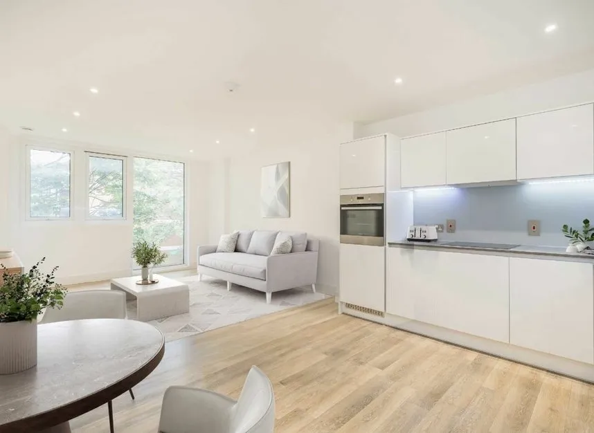 2 bed flat for sale — Hyde Lane, Battersea, SW11