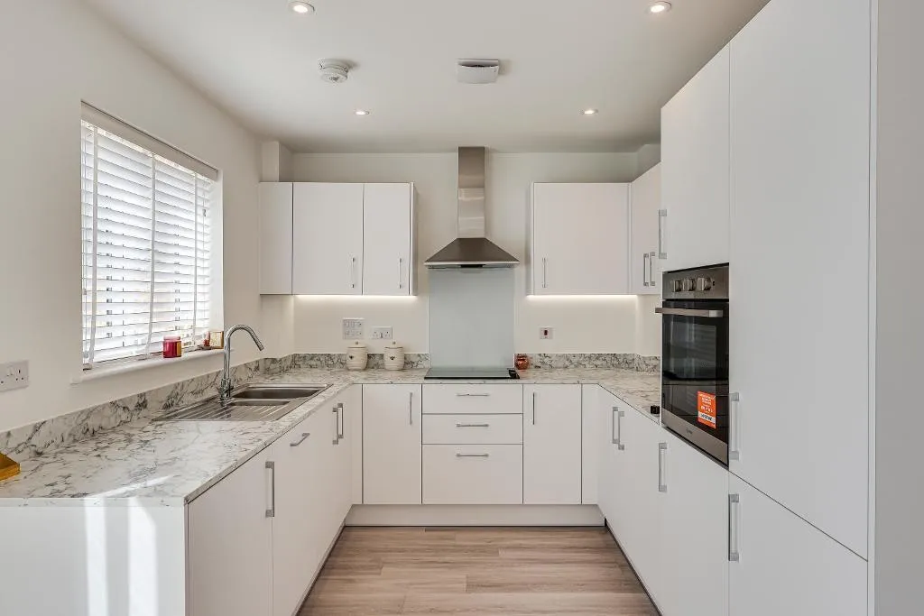Swan Mews, Warlingham, photo 3