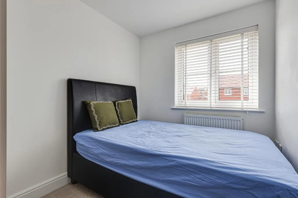 Swan Mews, Warlingham, photo 12
