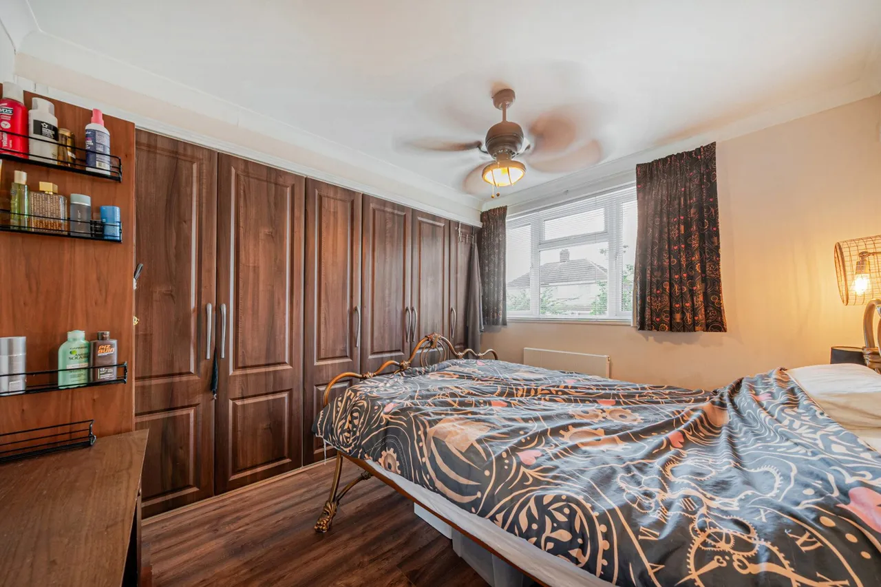 Dunblane Road, SE9, photo 22