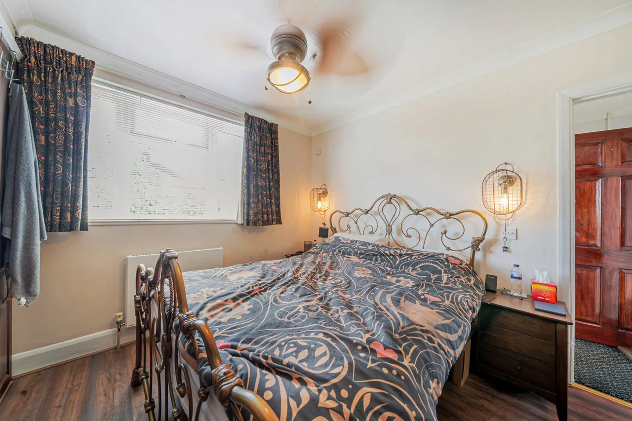 Dunblane Road, SE9, photo 21