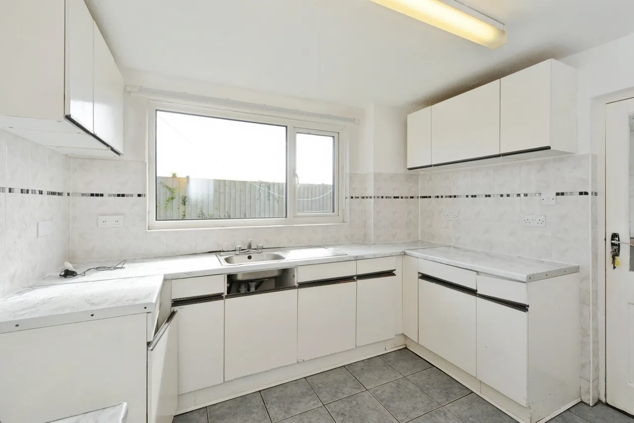 Strawberry Close, Redruth, TR15, photo 3