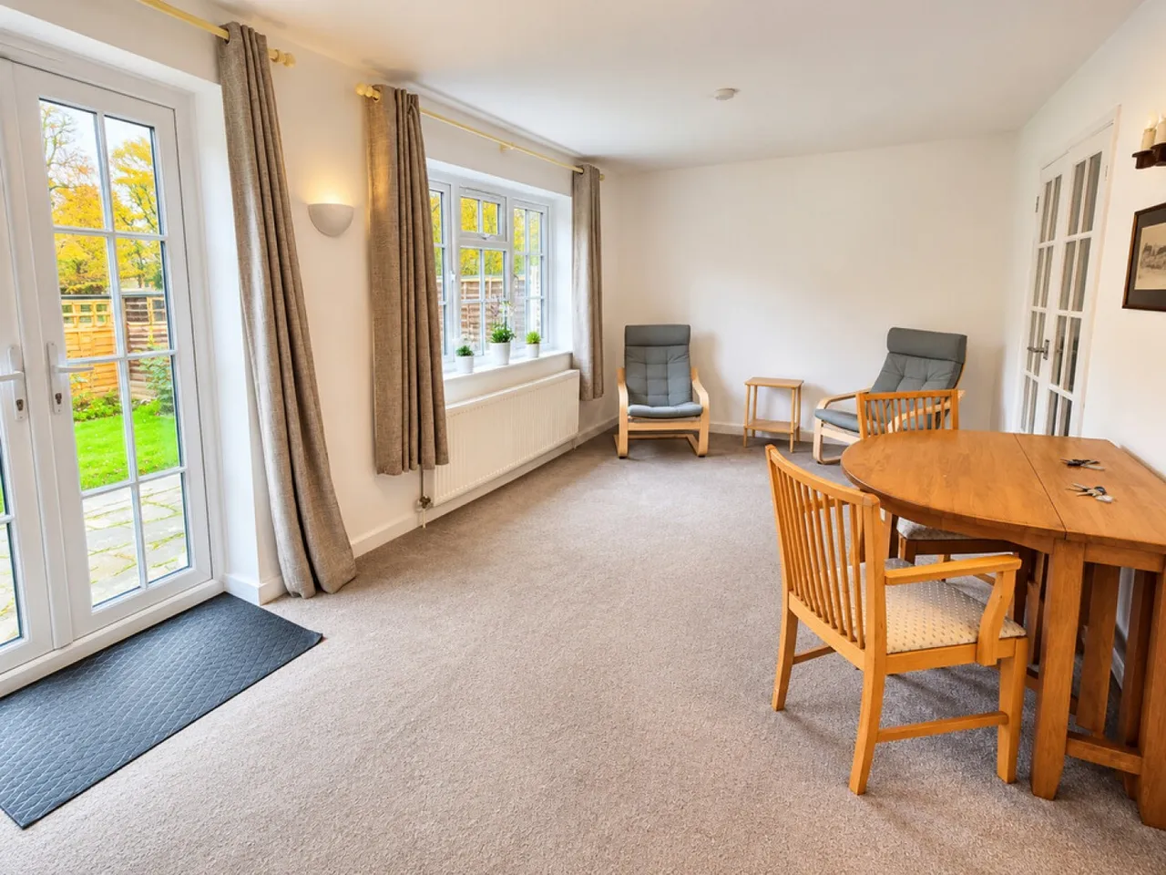 Newnham Green, RG27, photo 3