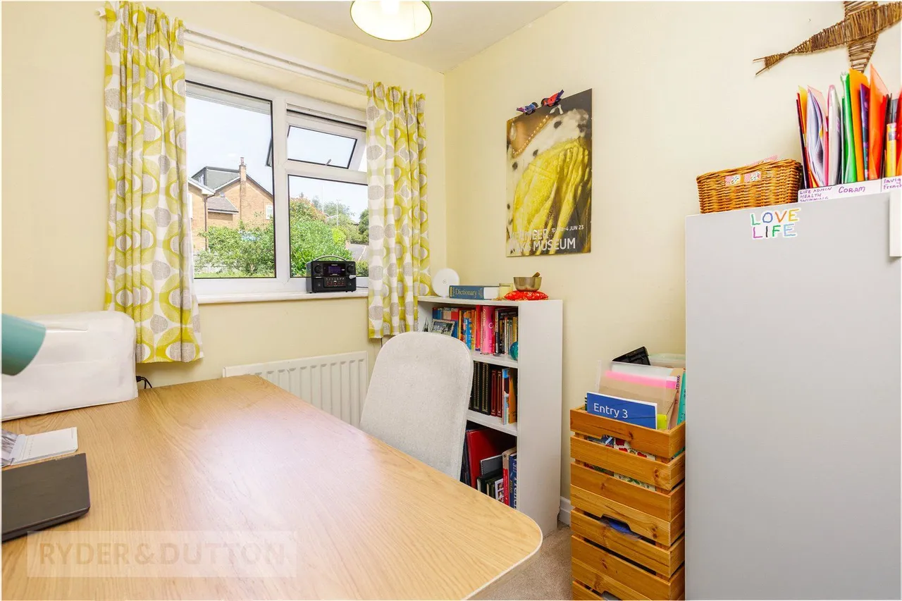 Wellmeadow Lane, Uppermill, OL3, photo 19