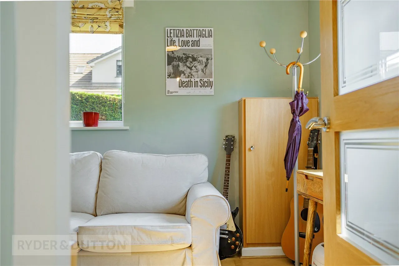 Wellmeadow Lane, Uppermill, OL3, photo 8