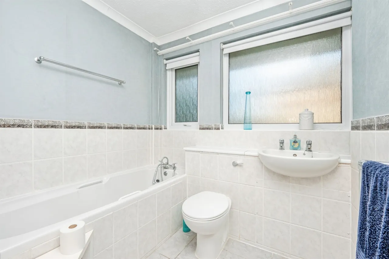 Rodwell Road, Weymouth, DT4, photo 9