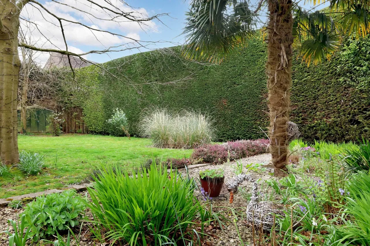 Weedon Hill, Hyde Heath, photo 29