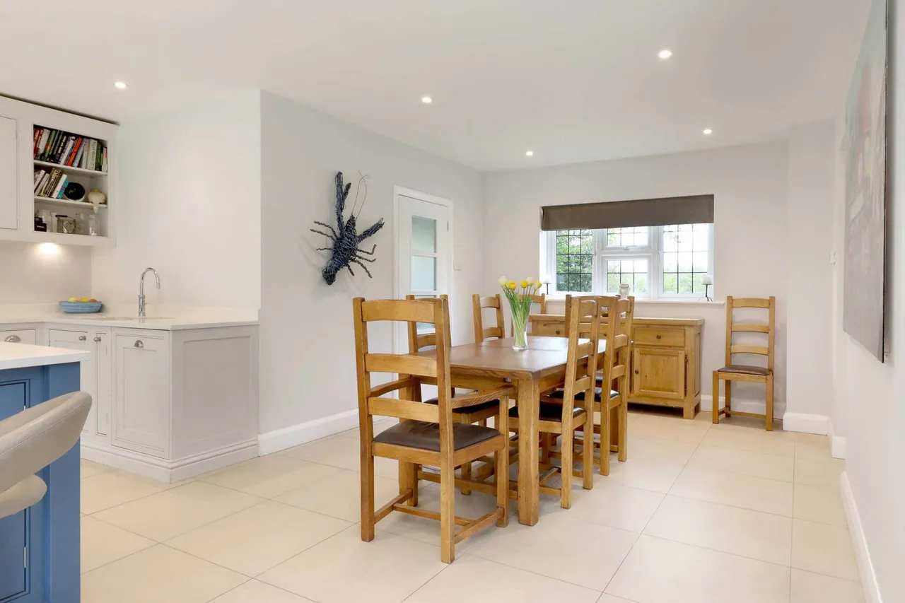 Weedon Hill, Hyde Heath, photo 11